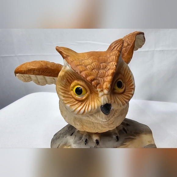 Vintage Set Of Owls On Log Ceramic Figurines - Picture 5 of 13